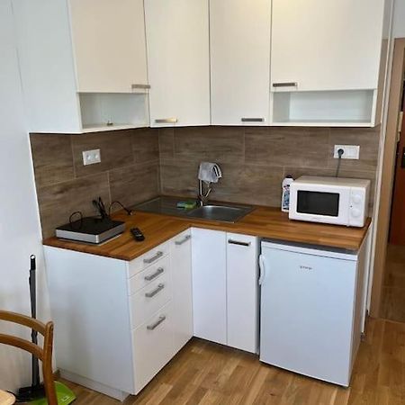 Brand New Apartment In The Heart Of Bratislava Buitenkant foto